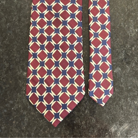 LANDS END Tie 100% Silk Handsewn in the USA Maroon Cream Navy Geometric Design - Picture 2 of 10